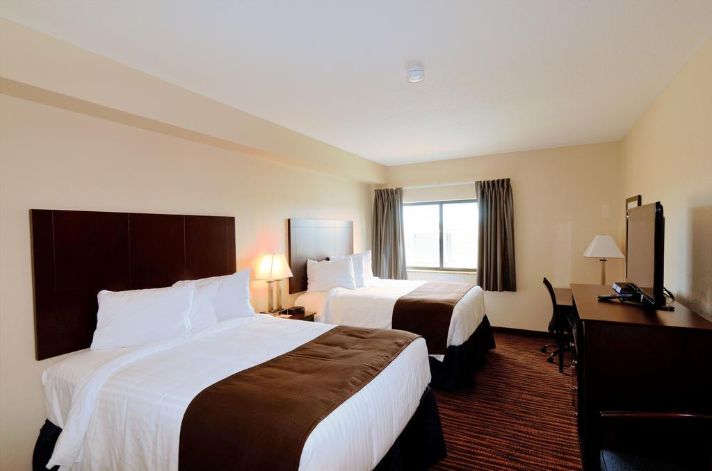 Cobblestone Inn & Suites - Denison | Oak Ridge Номер фото