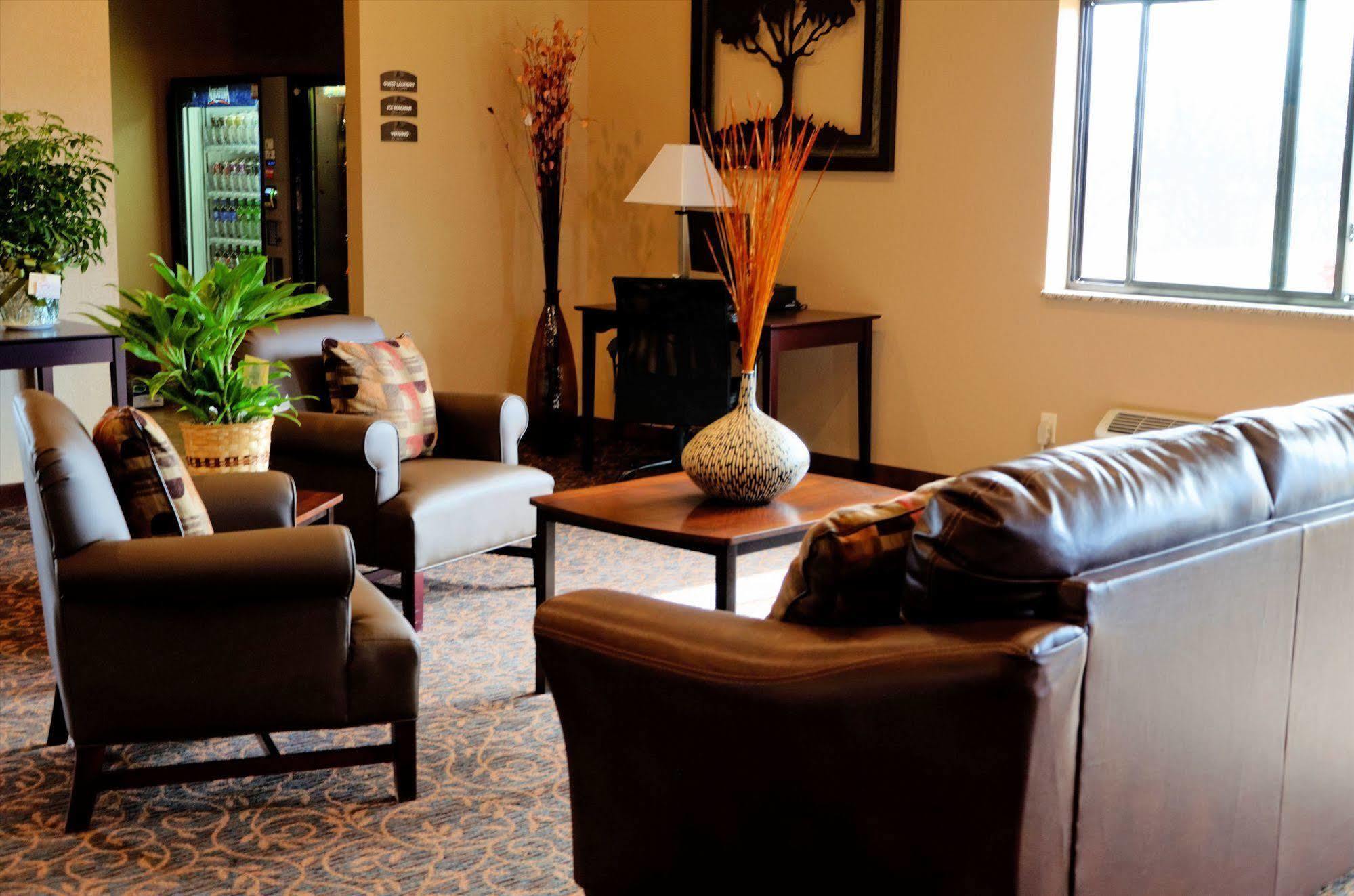 Cobblestone Inn & Suites - Denison | Oak Ridge Экстерьер фото