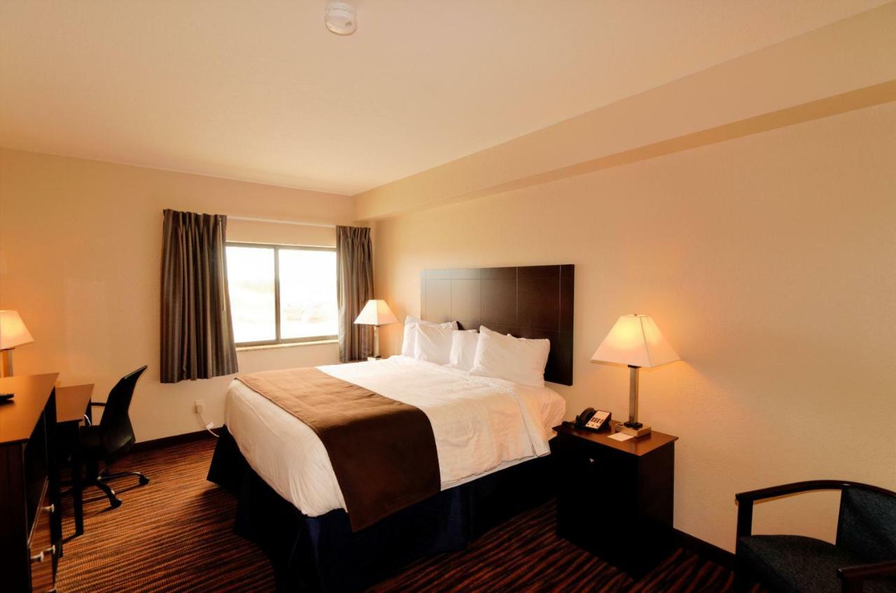 Cobblestone Inn & Suites - Denison | Oak Ridge Экстерьер фото