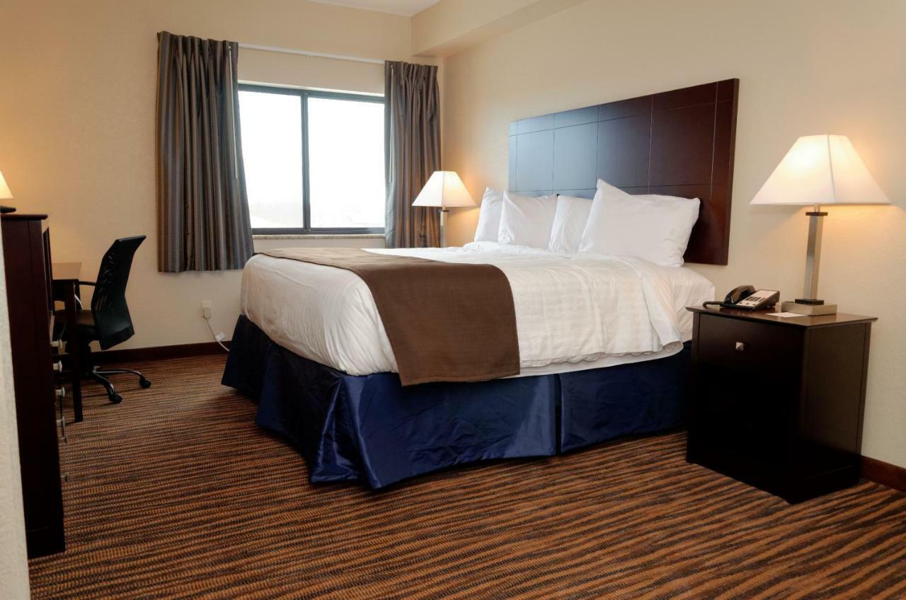 Cobblestone Inn & Suites - Denison | Oak Ridge Экстерьер фото